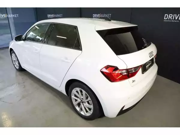 Audi A1 Advanced - Photo 2