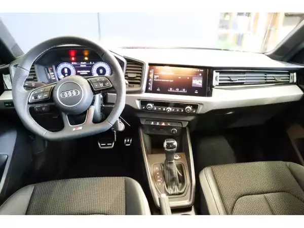Audi A1 Advanced - Photo 2