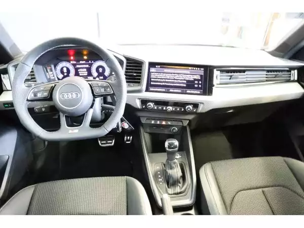 Audi A1 Advanced - Photo 2