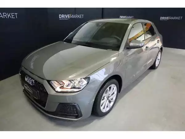 Audi A1 Advanced - Photo 1