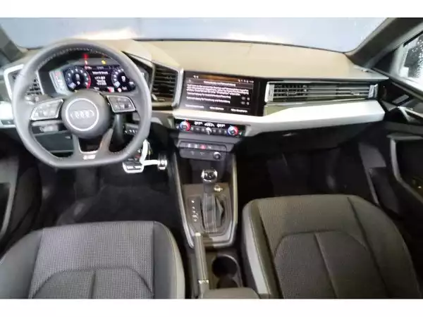 Audi A1 Advanced - Photo 2