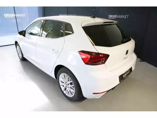 SEAT Ibiza XcEllence - Photo 2