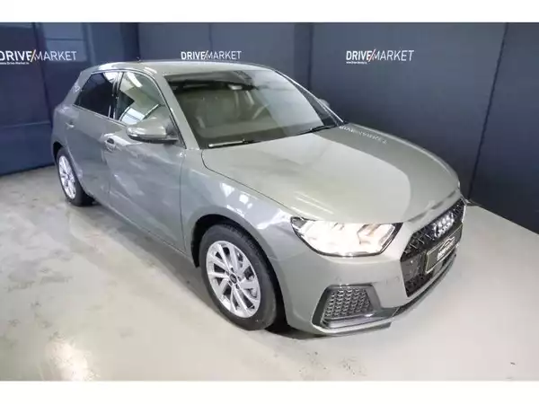 Audi A1 Advanced - Photo 1