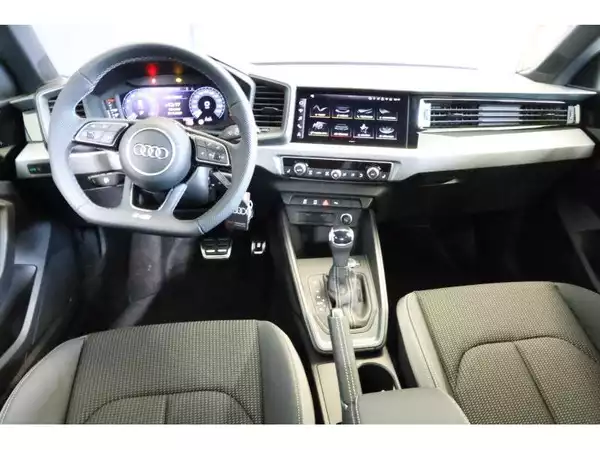 Audi A1 Advanced - Photo 2