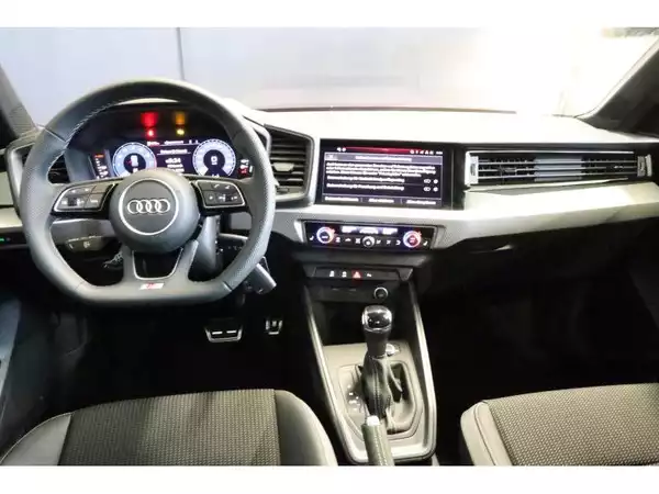 Audi A1 Advanced - Photo 2