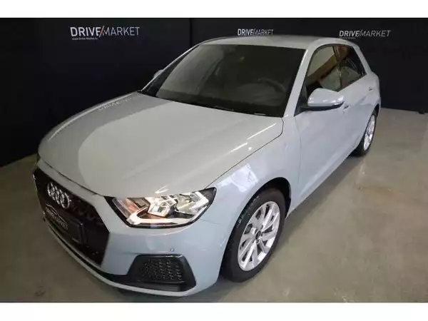 Audi A1 Advanced - Photo 1