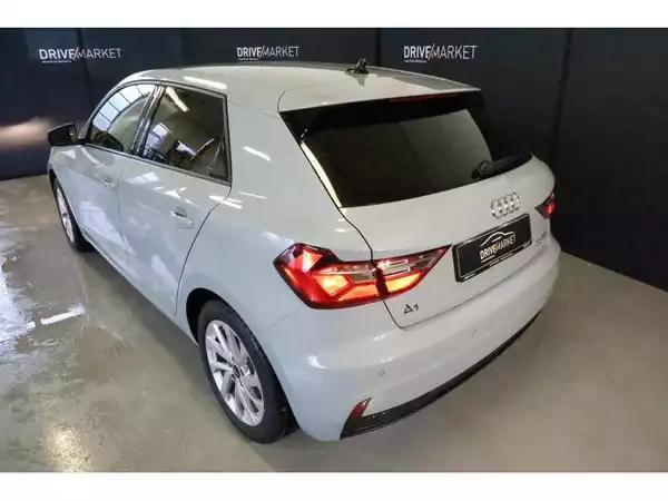 Audi A1 Advanced - Photo 2