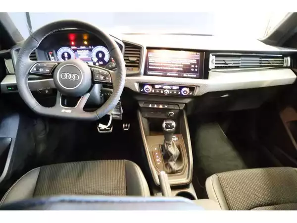 Audi A1 Advanced - Photo 2