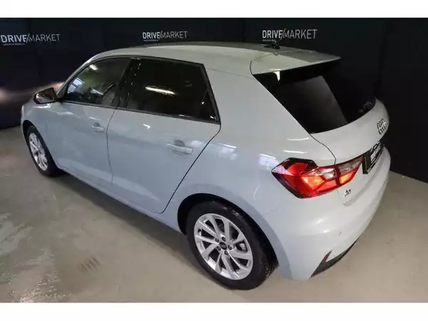 Audi A1 Advanced - Photo 2