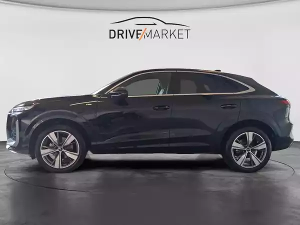 Audi Q3 Sportback - Photo 1