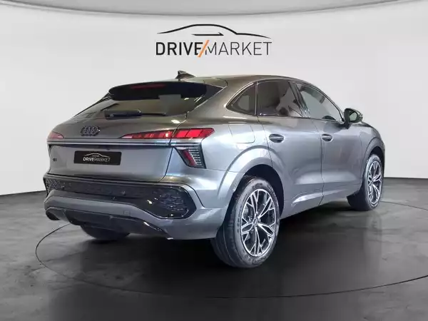 Audi Q3 Sportback - Photo 3