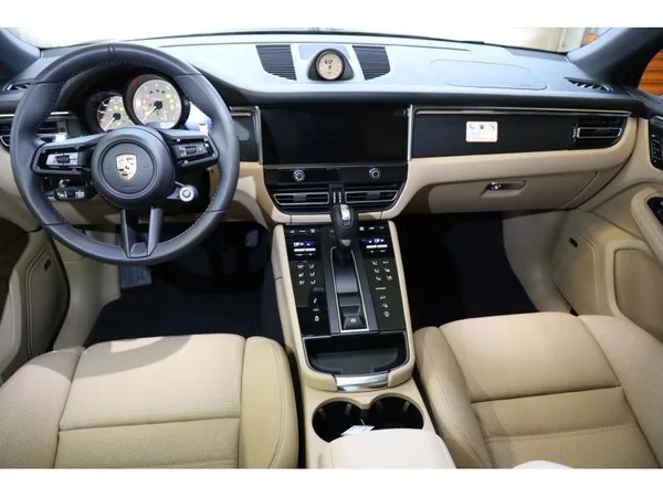 Porsche Macan T - Photo 2