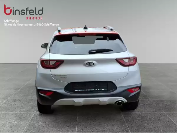 Kia Stonic Fusion 1.4 6AT ISG - Photo 3
