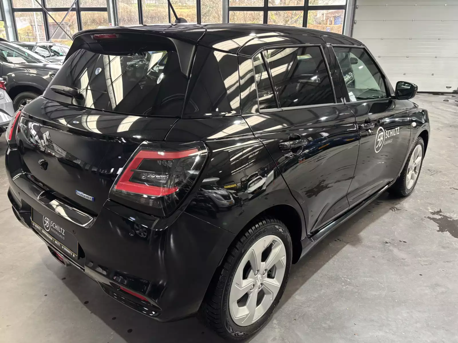 Suzuki Swift 1.2 GL+ - Photo 1