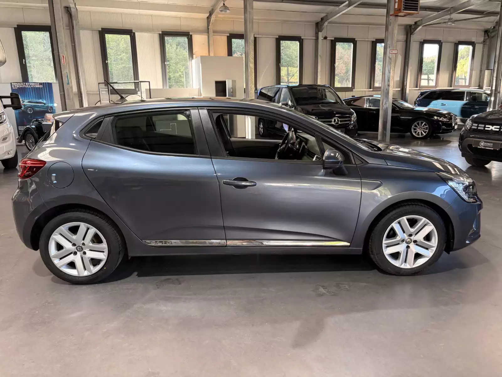 Renault Clio 1.5 dCi 86HP - Photo 1