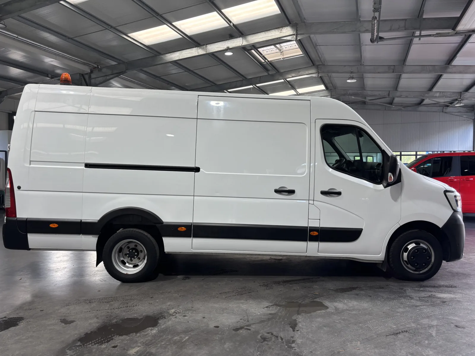 Renault Master 2.3 dCi L3H2 - Photo 1