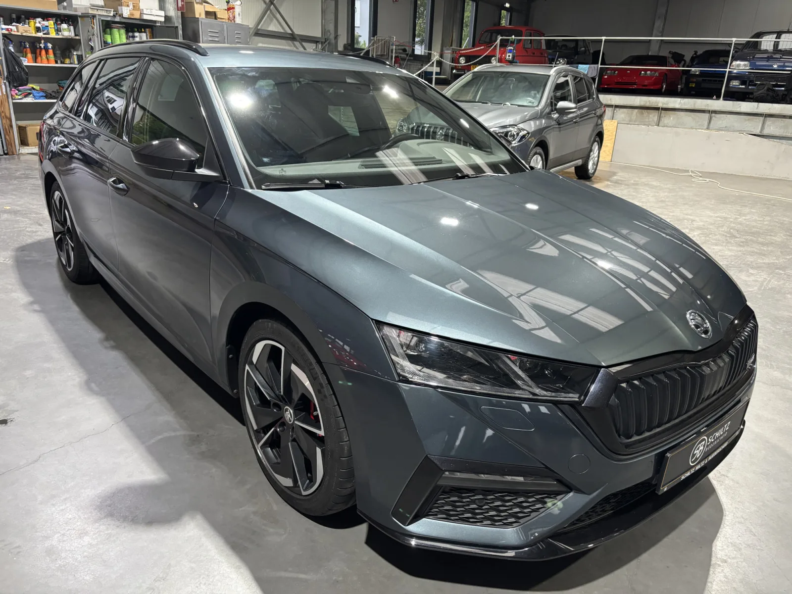 Skoda Octavia VRS 2.0 TSI 245 AT - Photo 1