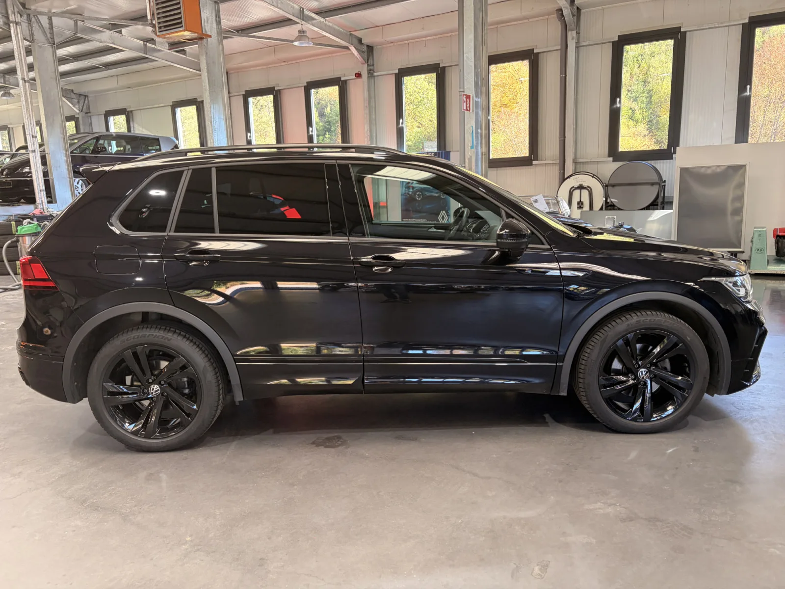 Volkswagen Tiguan 2.0 TDi R-Line DSG - Photo 1