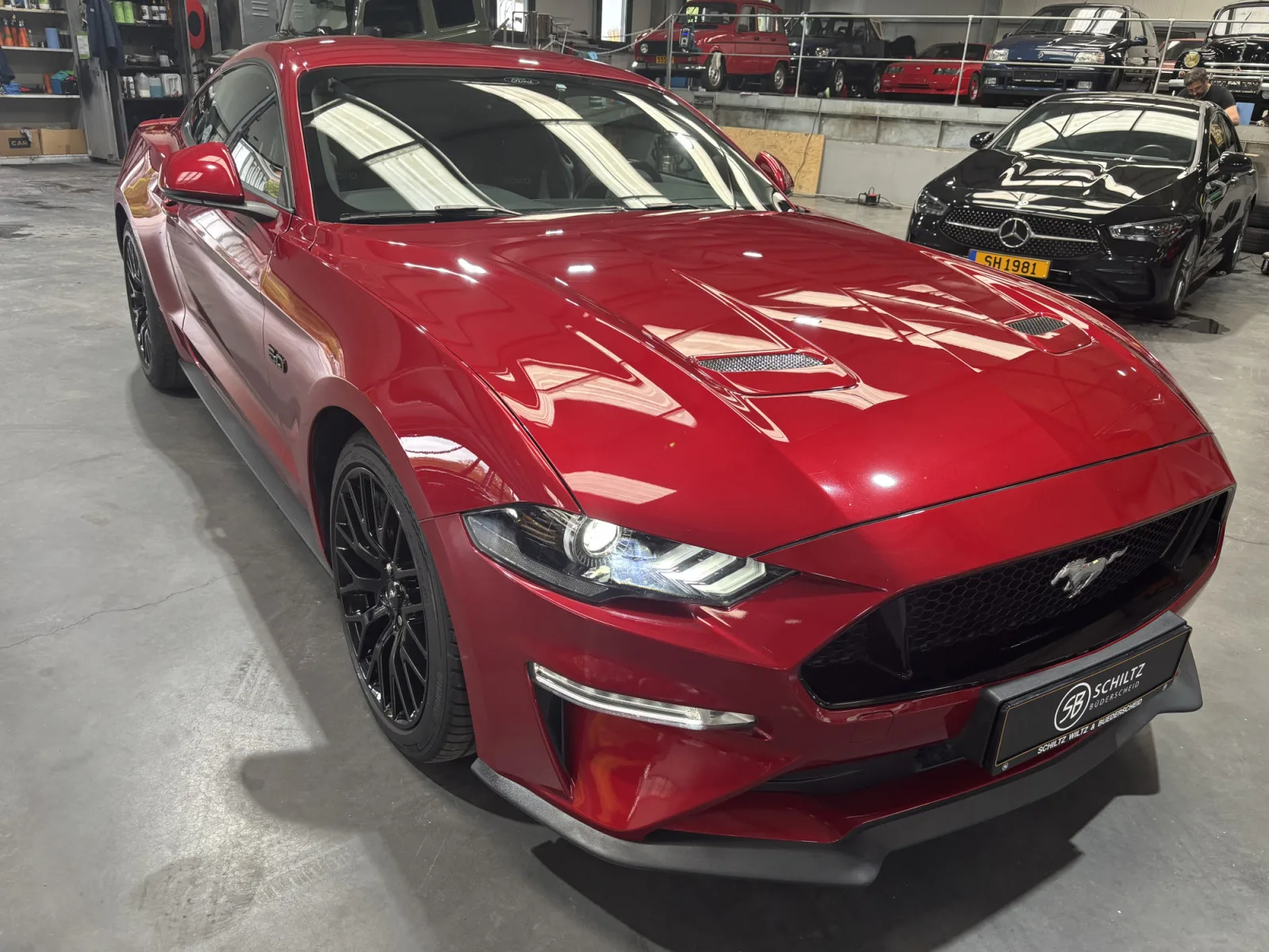 Ford Mustang 5.0 V8 GT AT - Photo 1