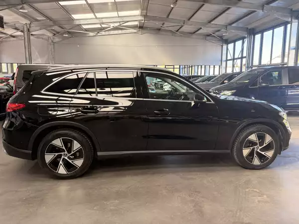 Mercedes-Benz GLC 220 d 2.0 4Matic Advanced - Photo 2