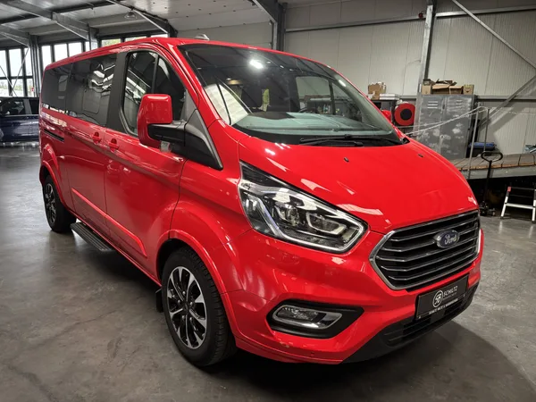 Ford Tourneo Custom 2.0 TDCi 170HP 8PL autom. - Photo 1