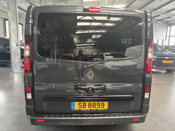 Renault Trafic 2.0 dCi 170 SpaceClasse 8pl auto - Photo 3