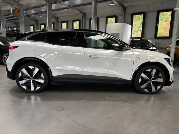 Renault Megane E-Tech EV40 TECHNO - Photo 2