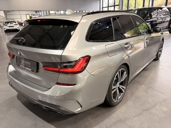 BMW M340i i xDrive Touring - Photo 2