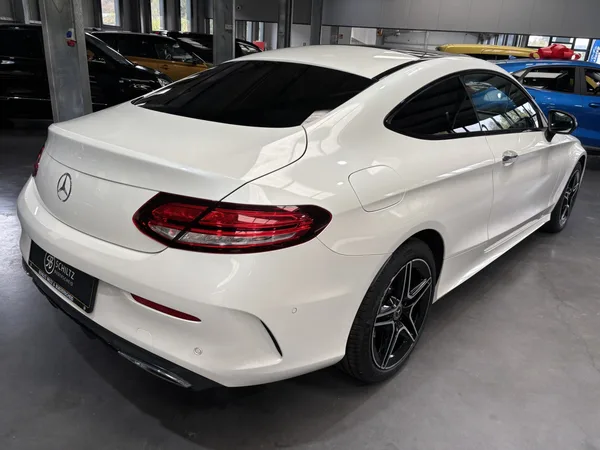 Mercedes-Benz C 220 Coupé AMG LINE 4MATIC - Photo 2