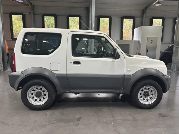 Suzuki Jimny 1.3 JL - Photo 2
