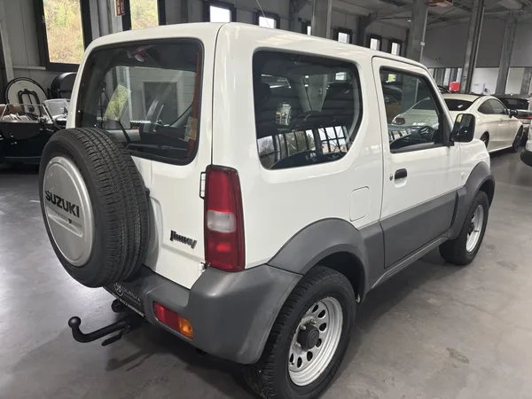 Suzuki Jimny 1.3 JL - Photo 2