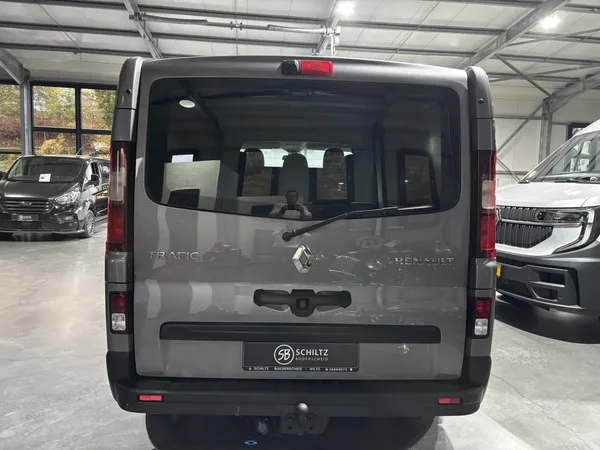 Renault Trafic 1.6 dCi Passanger Double cabine - Photo 2