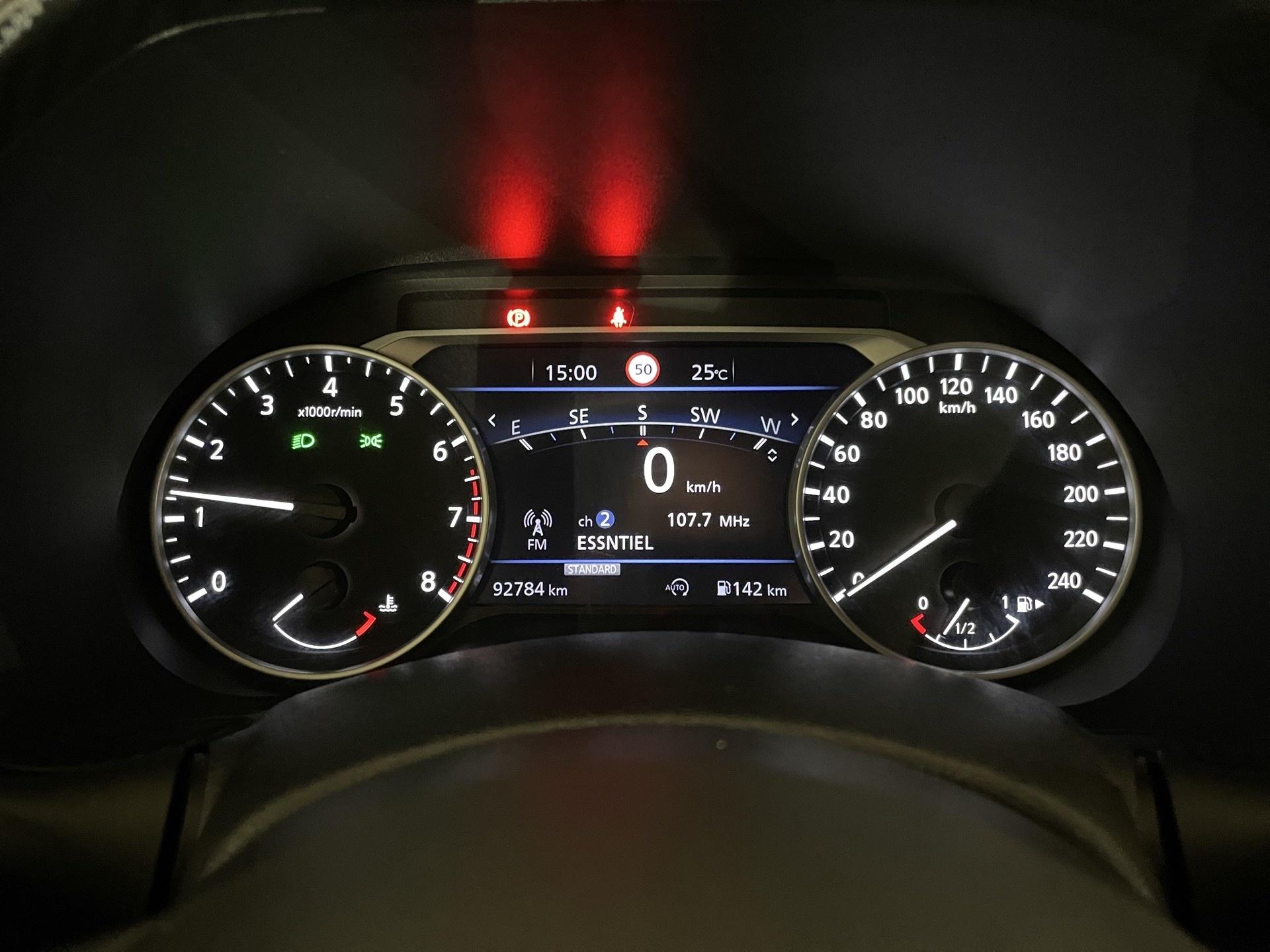 Nissan Juke 1.0 DIG-T Tekna - Photo 2