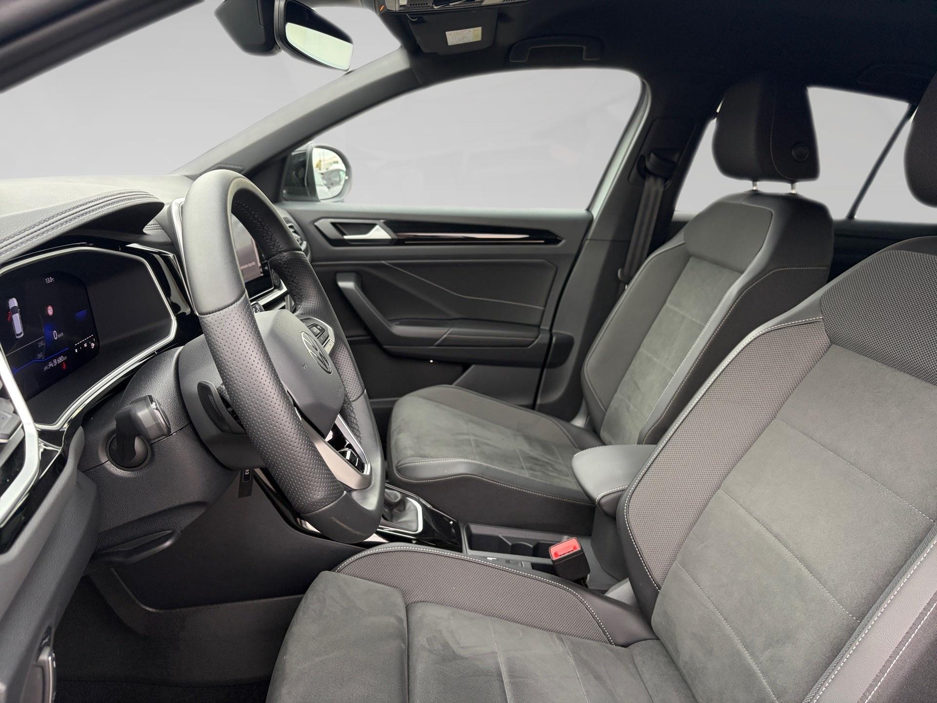 Volkswagen T-Roc R-line 1.5L - Photo 3