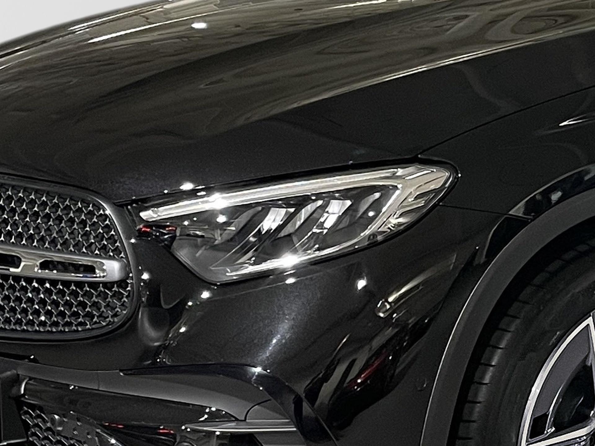 Mercedes-Benz GLC 2.0 300 d 4MATIC AMG Line - Photo 3