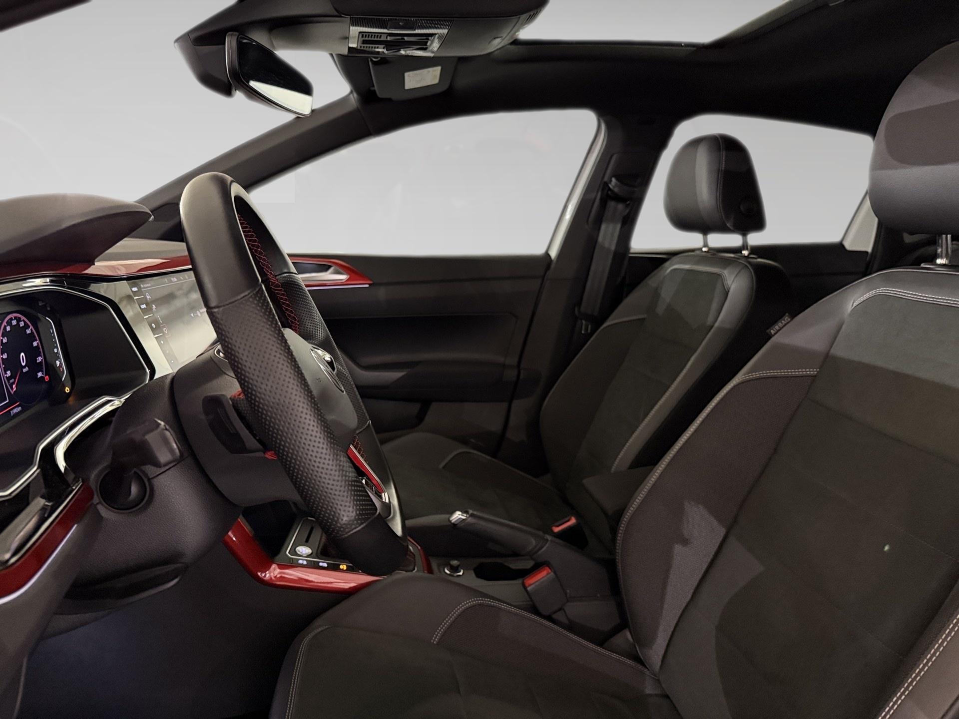 Volkswagen Polo 2.0 TSI 152kW GTI DSG7 - Photo 3