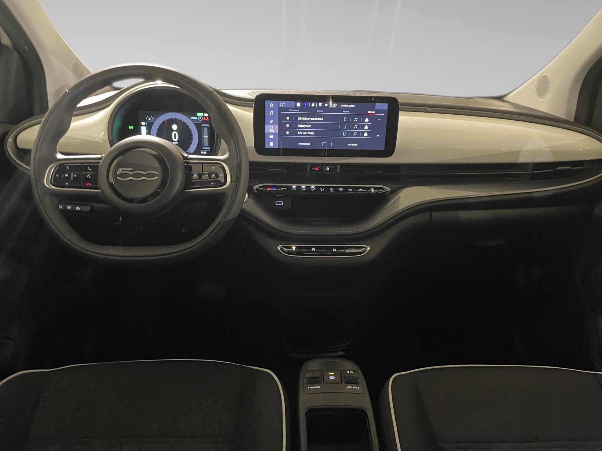 Fiat 500e 500e 42 kWh LIMO - Photo 3