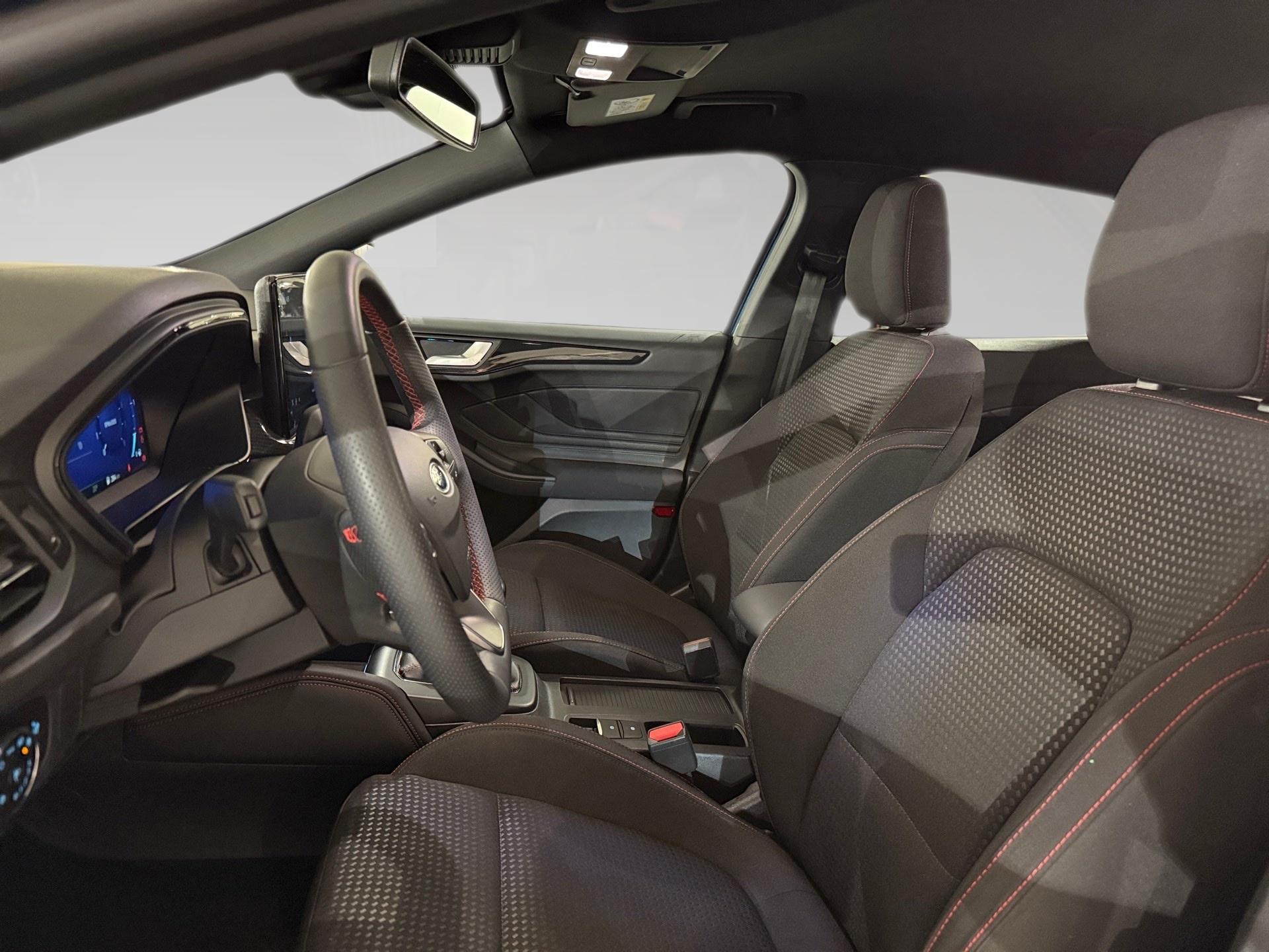 Ford Focus Clipper 1.0i EcoBoost MHEV 92kW ST-Line X - Photo 1