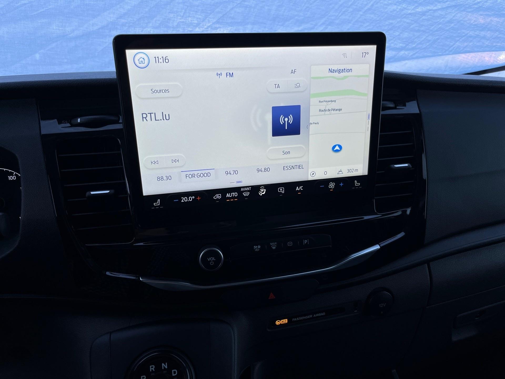 Ford E-Transit Trend - Photo 1