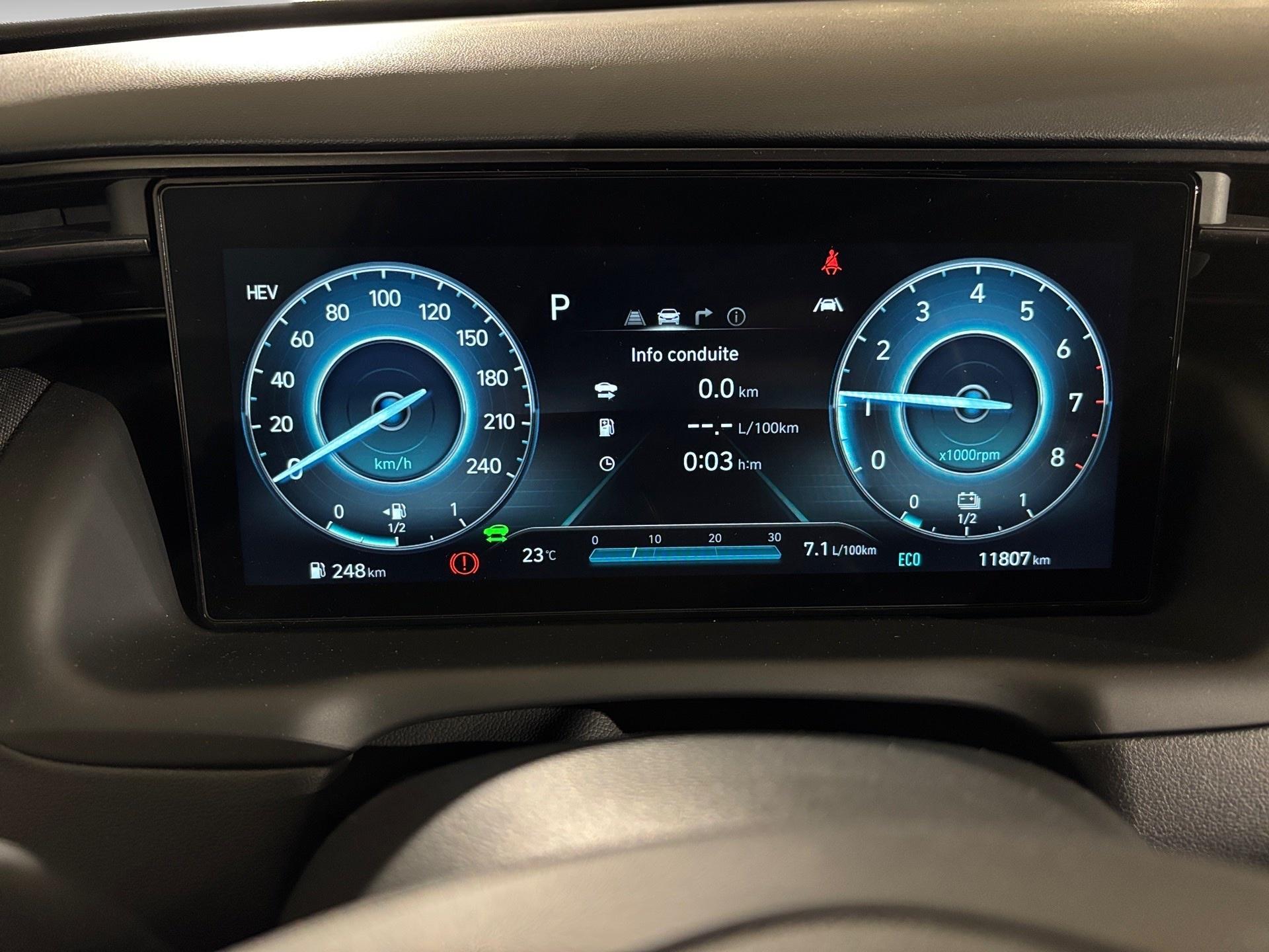 Hyundai TUCSON 1.6 - Photo 2