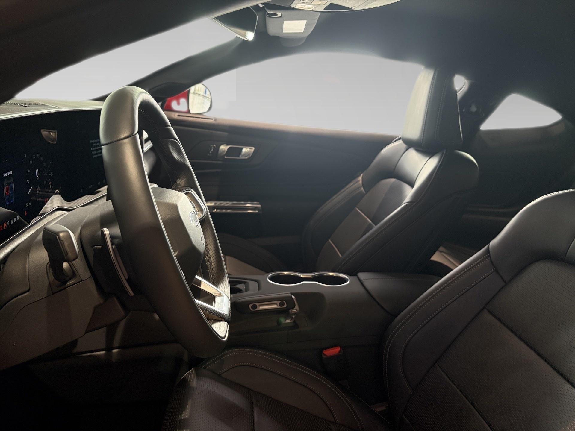 Ford Mustang 5.0i V8 Aut. GT - Photo 3