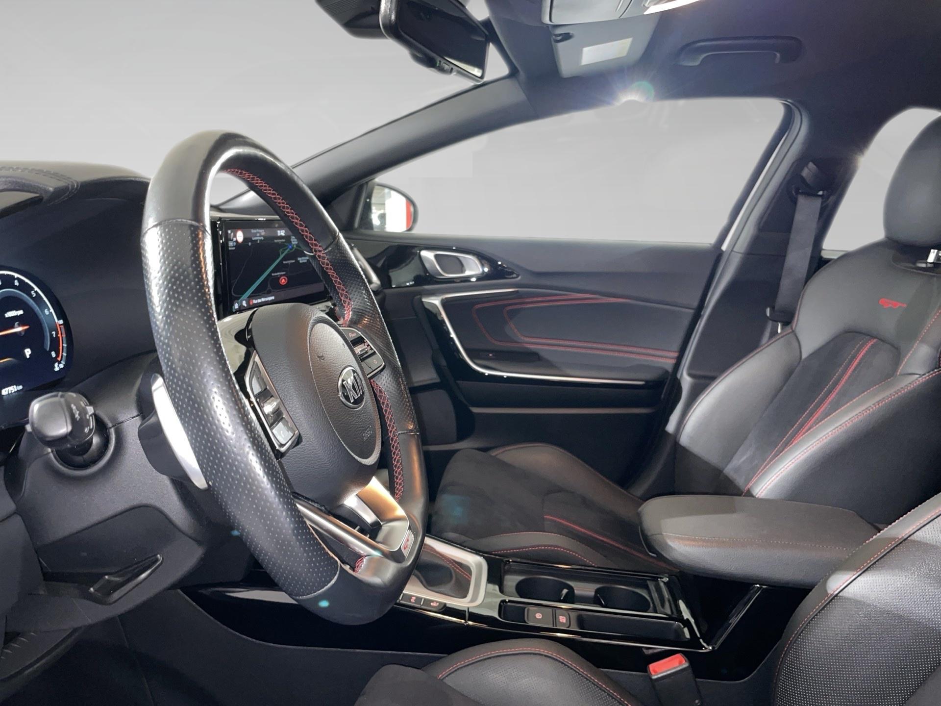 Kia ProCeed GT 1.6 T-GDI 204 DCT ISG - Photo 3
