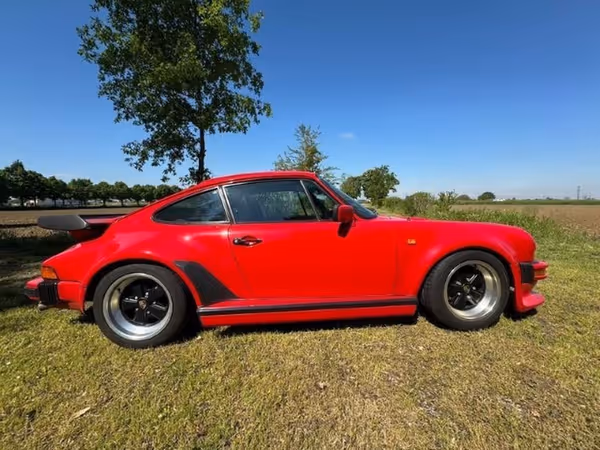 Porsche 911 Turbo (930) - Photo 1
