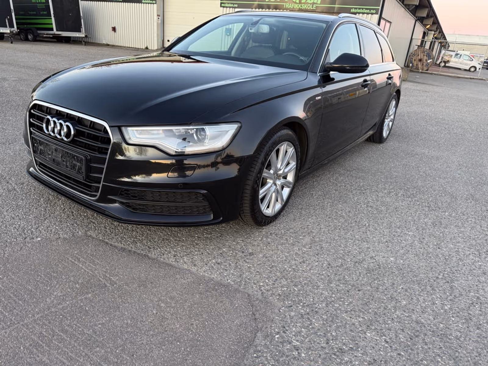 Audi A6 - Photo 1