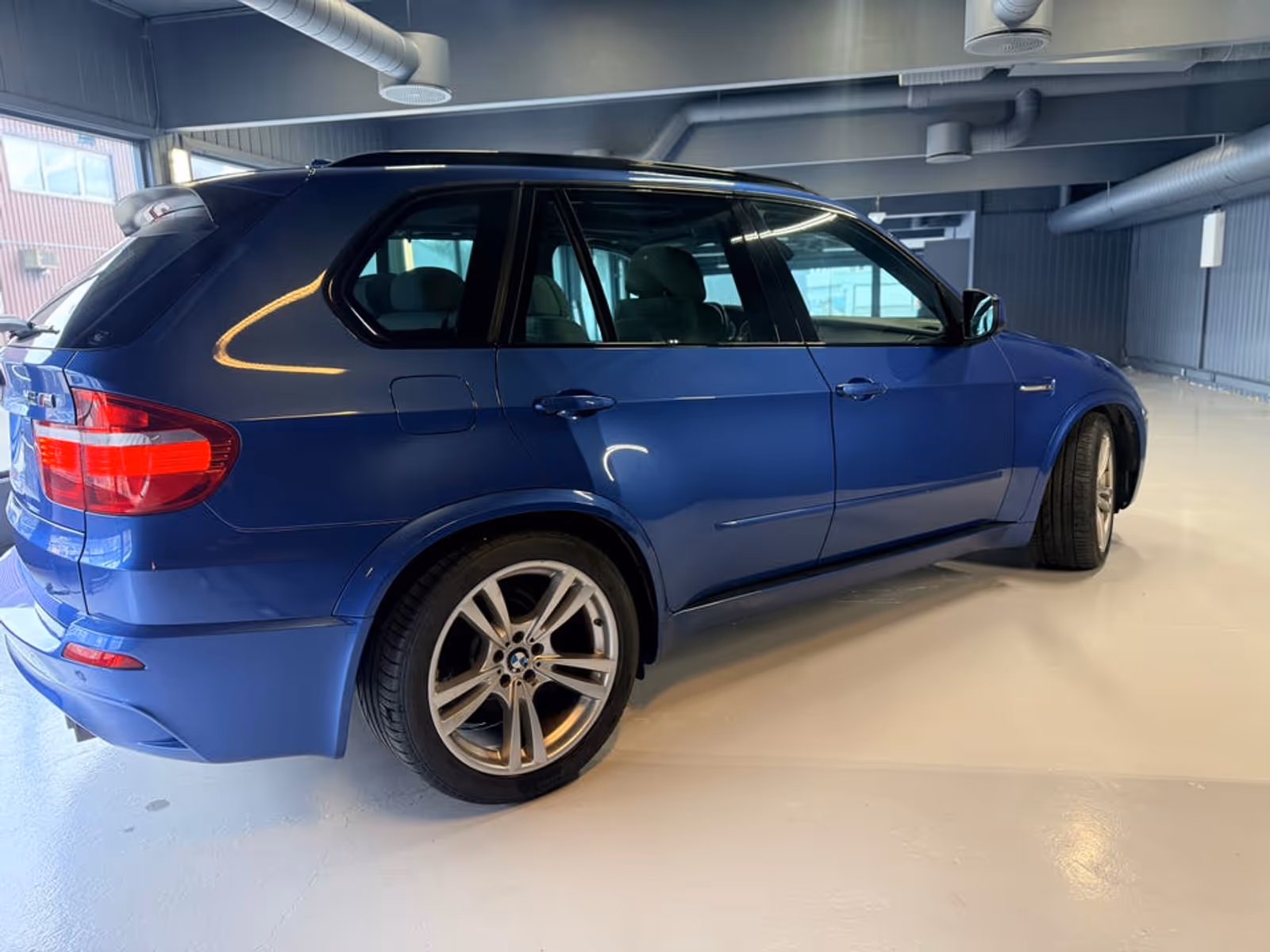 BMW X5 - Photo 1