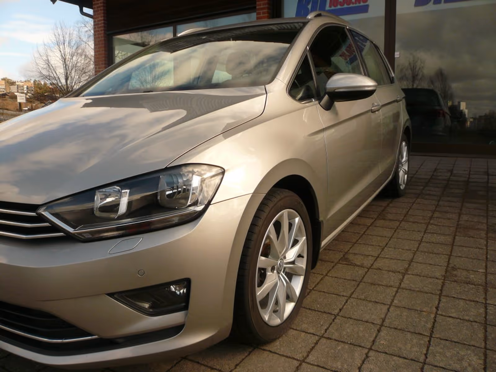 Volkswagen Golf - Photo 1