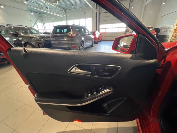 Mercedes-Benz A 200 - Photo 3