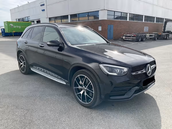 Mercedes-Benz GLC 300 - Photo 2