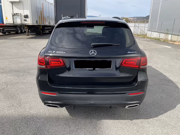 Mercedes-Benz GLC 300 - Photo 3