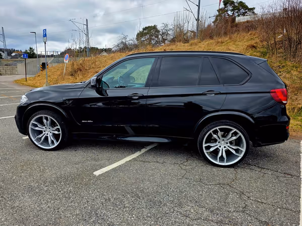BMW X5 - Photo 2